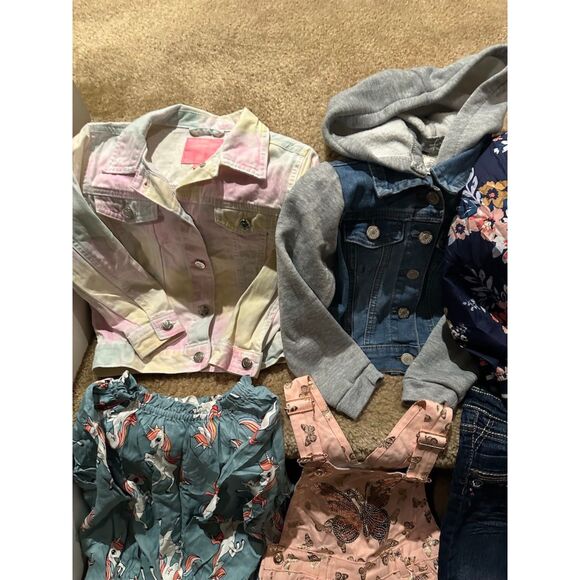 Bundle of Girls Mixes Clothes (Jacket, Dresses, Bottoms) Size 4/4T - Picture 8 of 9